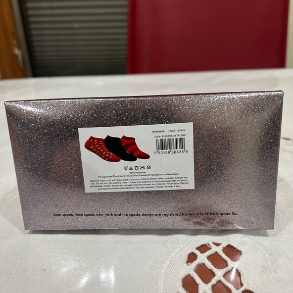 Kate Spade Socks Gift Set 3 pairs so cozy u will love it♥️♥️♥️ - Picture 4 of 5